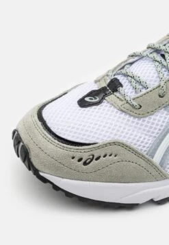 ASICS SportStyle Gel-1090V2 Unisex - Trainers - White/Mid Grey -Stride Shop de99d07dd3e44491b1c294ff4357ebdf