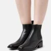 Lukaze - Classic Ankle Boots -Stride Shop e0f1ff8fe94e4b06a7da2045691e79a3