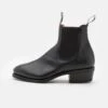 R. M. Williams Comfort Yearling Unisex - Classic Ankle Boots - Black -Stride Shop ea7308c7d9ef4e89adf64656dd2a6864