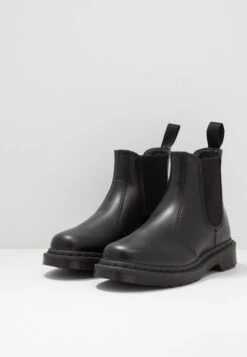 Dr. Martens 2976 Mono Chelsea - Classic Ankle Boots - Black Smooth -Stride Shop efd804e5a3414f2ca1a1bf6fb227d515