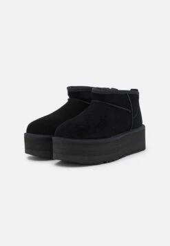 Ugg Classic Ultra Mini Platform - Platform Ankle Boots - Black -Stride Shop f000fcd5cb4f40e09efbf782c0d4dfce