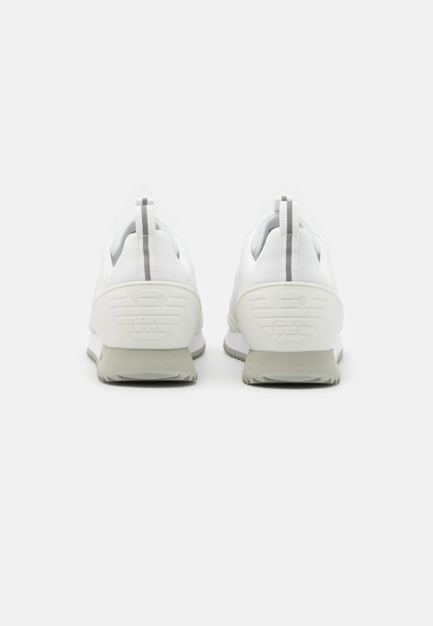 EA7 Emporio Armani Unisex - Trainers - White 5 EA7 Emporio Armani Unisex - Trainers - White - Image 3