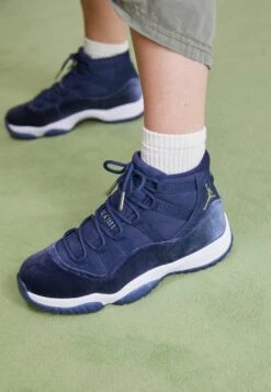 Wmns Air Jordan 11 Retro - High-Top Trainers - Midnight Navymtlc Slvr White