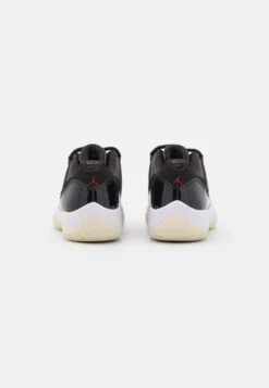 Air Jordan 11 Retro Low - Trainers - Black/Gym Red/White/Sail 14 Air Jordan 11 Retro Low - Trainers - Black/Gym Red/White/Sail -Stride Shop fbf371b8003b4c83b290ffb58bcb4584