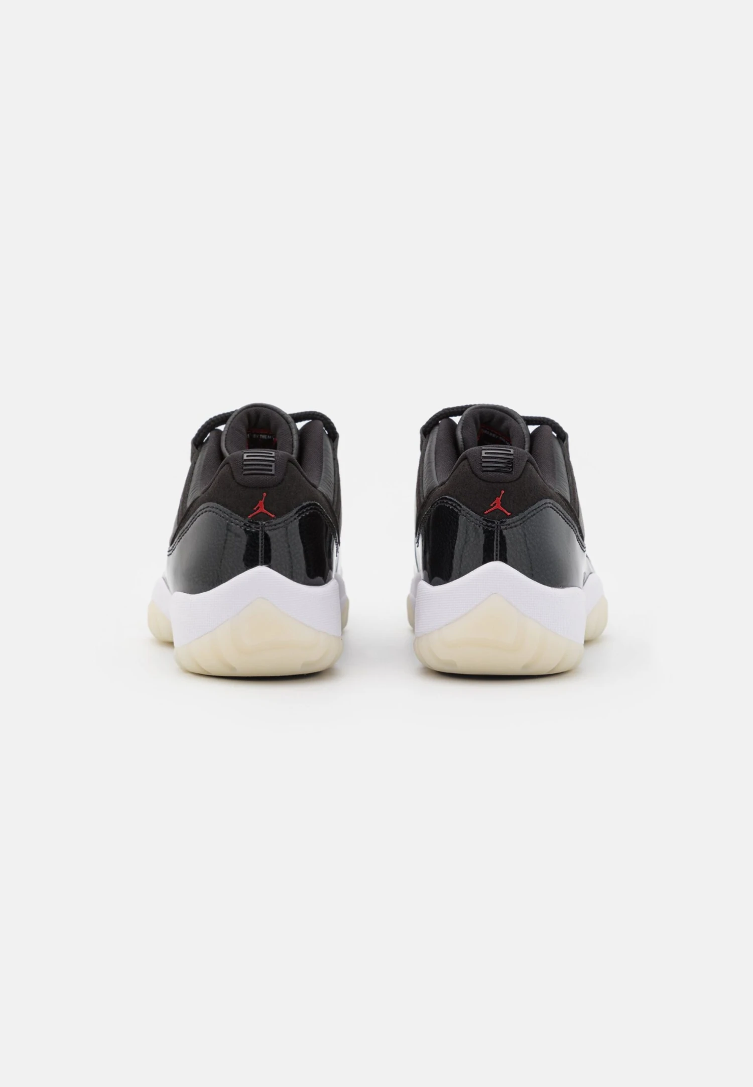 Air Jordan 11 Retro Low - Trainers - Black/Gym Red/White/Sail 7 Air Jordan 11 Retro Low - Trainers - Black/Gym Red/White/Sail - Image 5